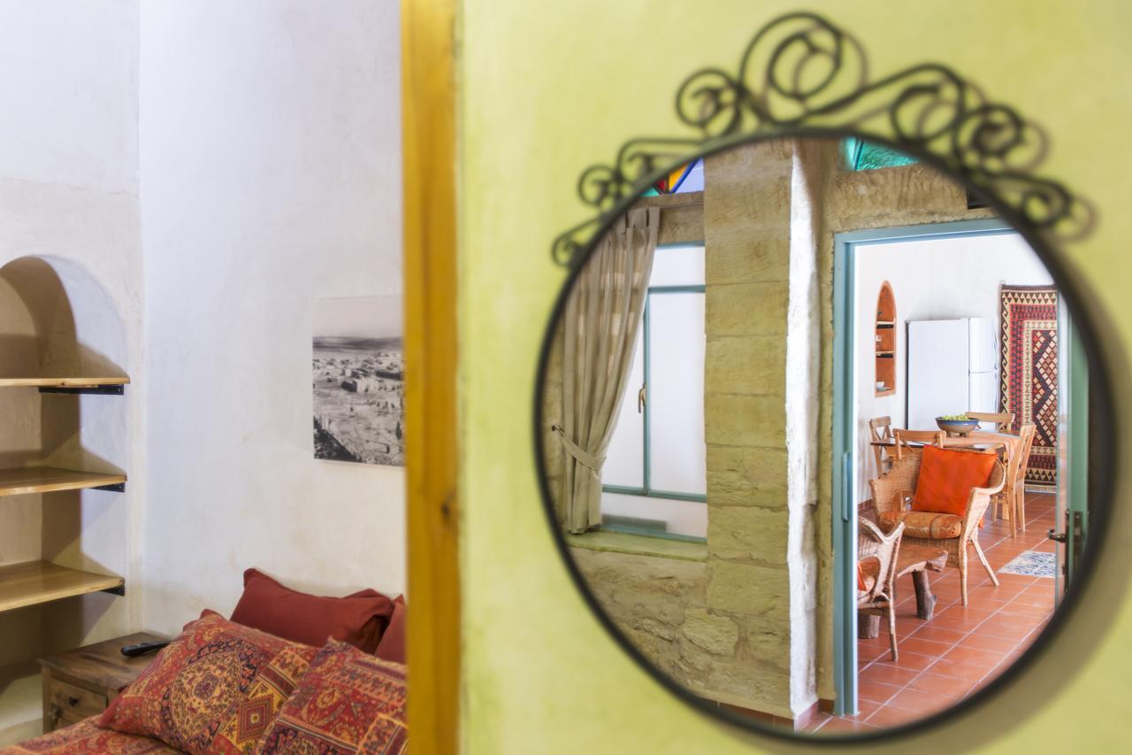 The Well Inn Beersheba Extérieur photo